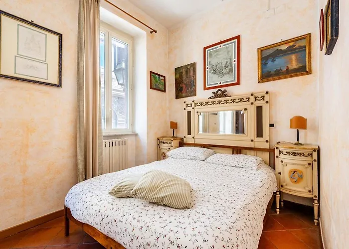 Charming By The Colosseum Apartament *